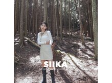 シーカ(SIIKA)の雰囲気（autumn/winter 2023 collection）