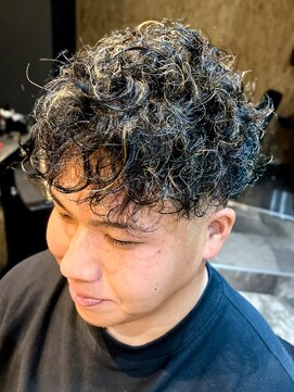 メイドマンバーバーショップ 西宮北口(MADE MAN BARBER SHOP) 【西宮初かりあげ専門店☆】フェードバーバー七三分け短髪パーマ