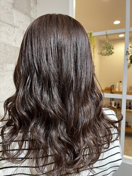 ルイマダーナ 栄店(LOUIMADNA) チョコレートブラウン 橋本純奈