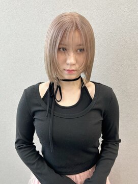 シーク 天神(SEEK) yuri/ハイトーン/ダブルカラー/ブリーチ/ベージュ/ミルクティー