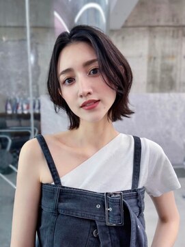 フィヴェント(Fivent) 黒髪ボブルフネビージュ小顔ワンレン顔まわり韓国レイヤーカット