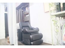 テテクルー(tete et clou)の雰囲気（首に負担が少ない快眠シャンプー台を導入・ヘッドスパもオススメ）