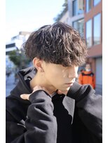 レタッチ バイ フィフス 天神大名(RETOUCH by fifth)&nbsp;大名波巻きスパイラルパーマメンズマッシュウルフシャドウパーマ