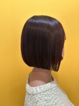 アース オーセンティック 鹿児島吉野店(EARTH Authentic) 切りっぱなしぱっつんボブ