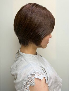 ティアトロアンドリミテバイティアトロ(teatro&limite by teatro)の写真/骨格や雰囲気に合わせた似合わせカットが人気の美容室♪ショートやボブ、顔周りのレイヤーカットもお任せ◎