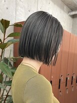 ノード(NODE)&nbsp;栄黒髪垢抜け切りっぱなしボブ　オリーブグレージュ