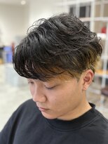 レボ(Revo)&nbsp;ニュアンスパーマとインナーカラー