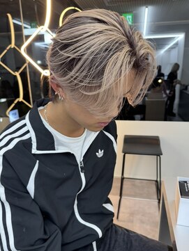 ラ キング(LA KING) MEN’S HAIR/サーフカール/刈り上げセンターパート/名古屋栄