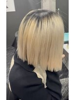 ナインプラス(NINE+)&nbsp;ルーツカラー　ブロンドカラー