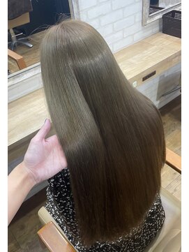 ラピス 新宿(Lapis) 【Lapis新宿】くすみオリーブベージュ/透明感カラー