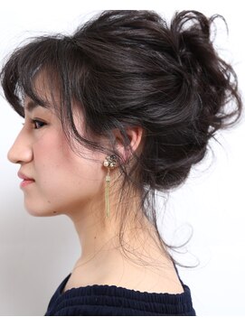 イソラブル(ISOLA-blu) 【大人のアップ】ふんわりシニョンスタイル
