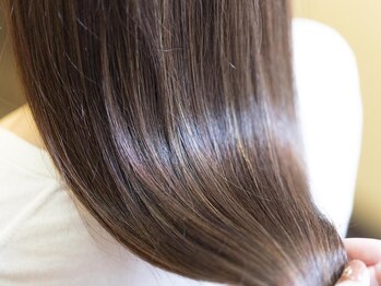 トーイ(to/y)の写真/【すべてのメニューが髪質改善ヘアエステ】パーマやカラーを繰り返すほど髪がキレイに扱いやすくなる☆