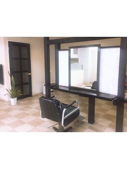 妥協のない接客と施術で"なりたい"を叶えてくれる[Reverse]☆扱いやすく、お家でのセットも簡単なstyleに☆