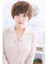 アシンメトリー小顔フェミニンくせ毛ショートc1