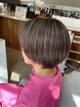 ティータ(teeta) 地毛を活かしたハイライト