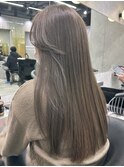 シアーベージュカラー×ロングレイヤーカット【CHICA】