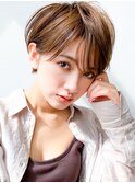 20代30代40代抜け感小顔ショートレイヤーミルクティベージュ