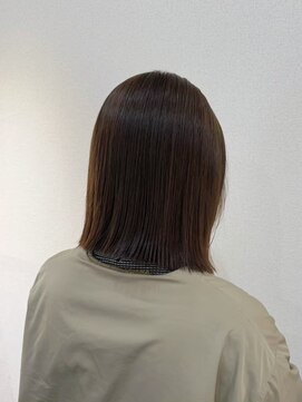 美容室 フォーリア Foglia ミディアムボブ　アッシュカラー