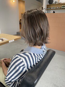 リブ(LIV) バレイヤージュ/ミルキーグレージュ/ハイトーンカラー