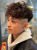 メンズサロン ブロック(Men's Salon bloc)&nbsp;スペインカール スキンフェード ツーブロック メンズパーマ