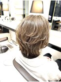 白髪ぼかしミディアムレイヤー
