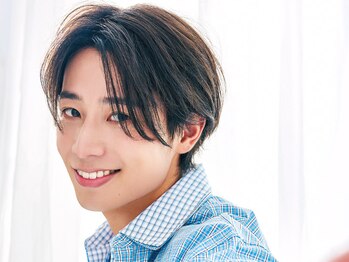 オーシャントーキョー ホワイト 原宿(OCEAN TOKYO WHITE)の写真/作り込まないスタイリングもキマる。カット技術で毎日をより楽にカッコよく。［メンズヘア/毛流れ/束感］