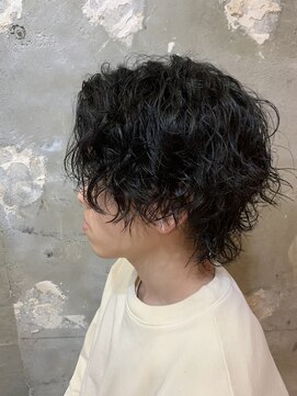 アカ(ACA) 波巻きツイストスパイラルパーマメンズ 大通札幌センターパート