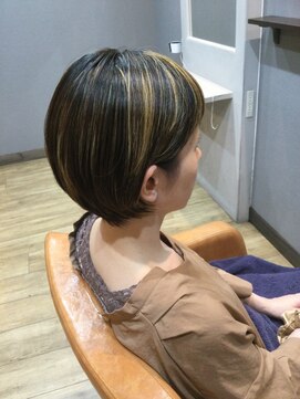 クロデザイン(KURO DESIGN) 耳かけボブ