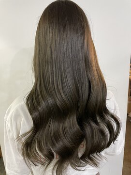 アン(Un) 【ブリーチなしカラー】【オリーブカラー】【透明感カラー】