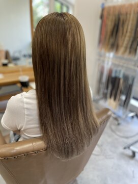 フツーロ 栄(FUTURO) プルエクステ　エクステ　アッシュカラー