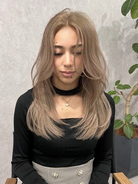 ロウル 渋谷(LOWRL) ミルクティーベージュ×海外レイヤー