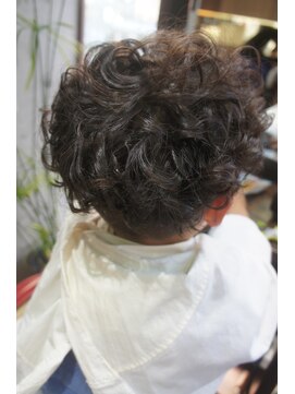 ヘアーエゴブラック(Hair EG-O Black+1) キッズパーマスタイル