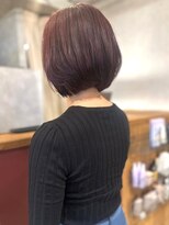 アトリエ(atelier.)&nbsp;暖色系カラー　レッドブラウン　内巻きレイヤーボブ　ワンカール