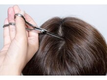 ◆大注目エリア初導入◆頭皮を優しくこするだけで！？TOKIKATAでカラーとトリートメントの浸透が大幅UP↑