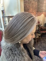 カラット(Carat+)&nbsp;【ブリーチあり】白髪ぼかしハイライトカラー　30代/40代/50代