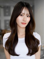 レノラ 本町(LENORA)&nbsp;☆フェミニンロング大人かわいいぱっつん前髪レイヤーカット小顔