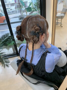 シャーマン(SHERMAN) 変型お団子ツインアレンジ♪