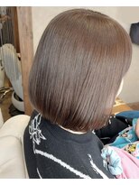 エニー(ENi) ミディアムヘア/暗めカラー/グランマッシュ/辻堂