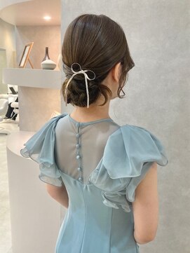 ヴィサージュアクト(VISAGE a.c.t) シニヨンに飽きた方必見!ふんわりカチモリアレンジ