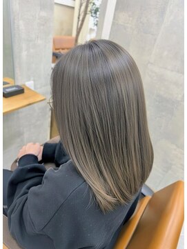 シークレットハイライト/白髪ぼかし/グレージュ/Miku