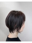 ツヤ際立つくびれショート