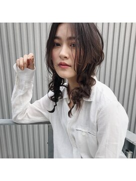 ロビン アンド ダルク(robin&darc) 【robin】【代官山】ルーズ三つ編みアレンジ♪