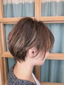 アミトヘアアンドサロン(amito hair&salon) 【楽チンなのにおしゃれ】丸みショート/ゆるパーマ