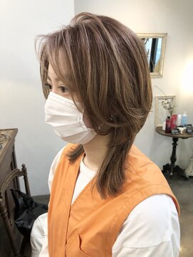 デヴェロペ(Devellope.) 【Devellope.】ウルフカット　ネオウルフ　ベージュカラー