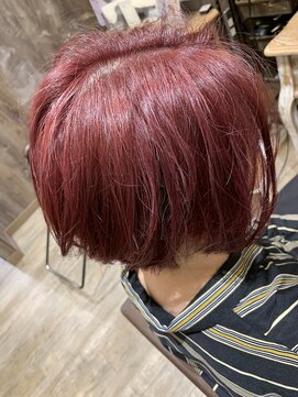 ヘアメイク Y-21 青葉台店 ハンサムショート　×　ローズピンク