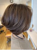 大人ノーブルナチュラル黒髪暗髪ブラウンまるみショート