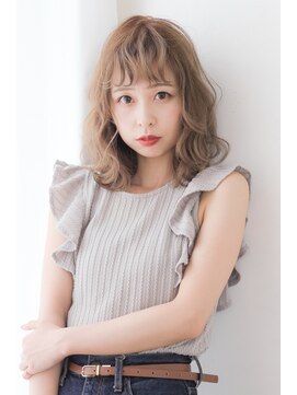 ウォークヘアーリリィ(Walk hair lily) オン眉ウェーブ×ミルクティベージュ