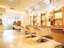 シェノン(CHAINON)の雰囲気（【温かみのある雰囲気】居心地よく過ごしてもらえる空間。）