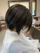 リアン(Lien)&nbsp;前下がりショートレイヤー/ハイライトカラー/マロングレージュ