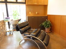 アジャラ(AJARA)の雰囲気（きめ細やかなマイクロバブルで頭皮汚れスッキリ☆ふんわり髪へ）